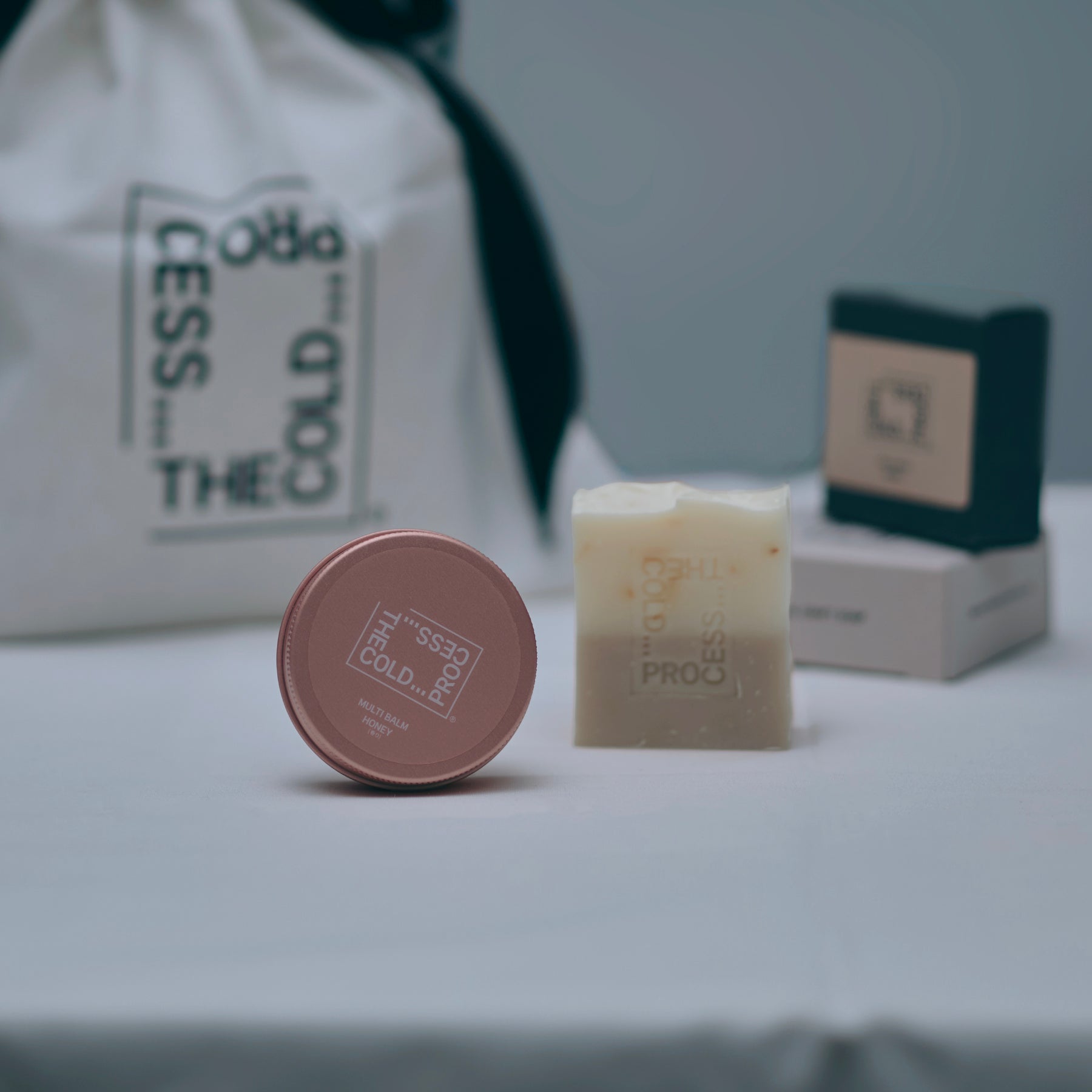 ギフト(マルチバーム はちみつ+HAND ゴートミルク&ペアー)