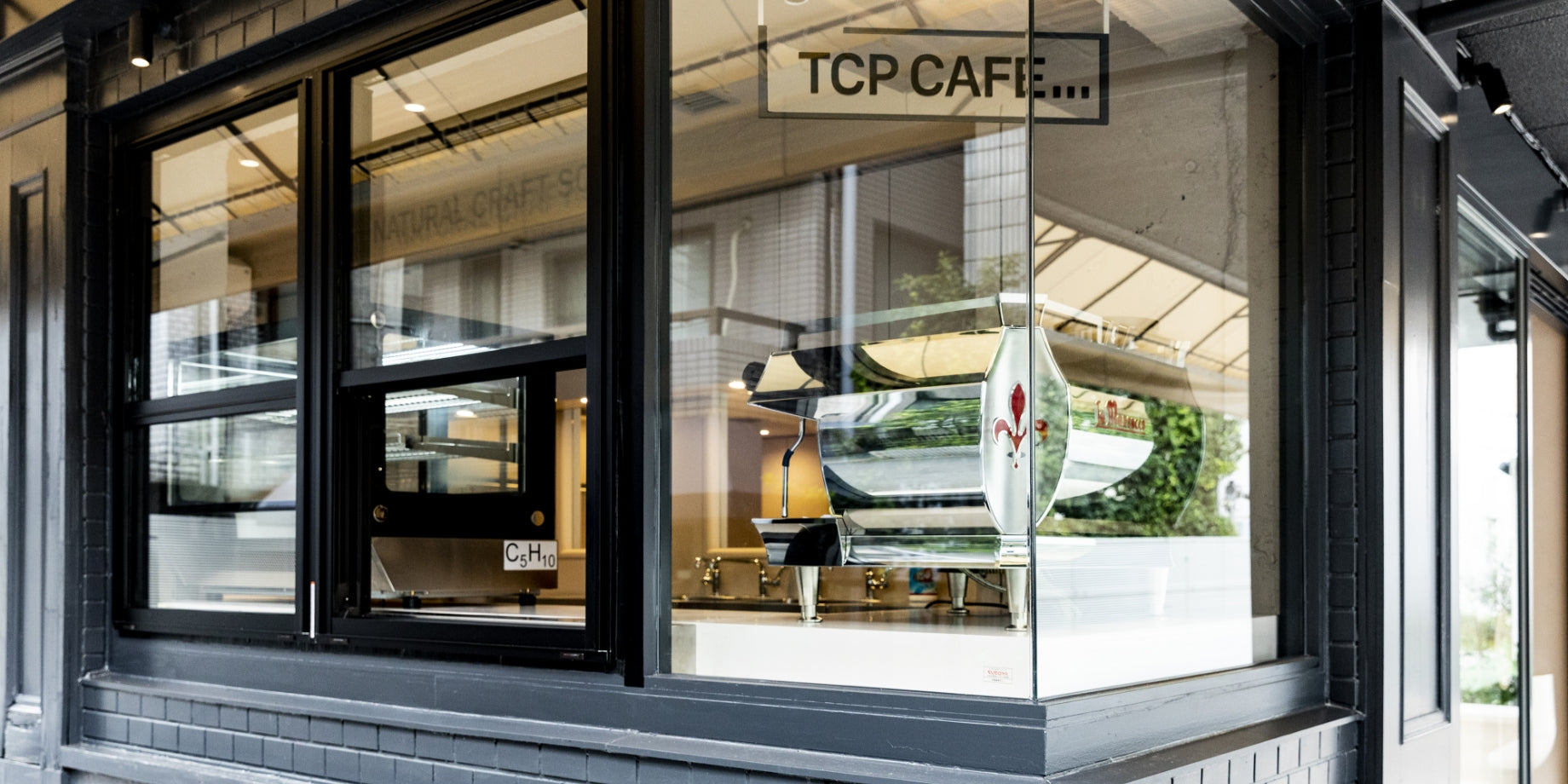 米国・シカゴ発インテリジェンシア・コーヒーを味わえるTCP CAFEが オープンしました。