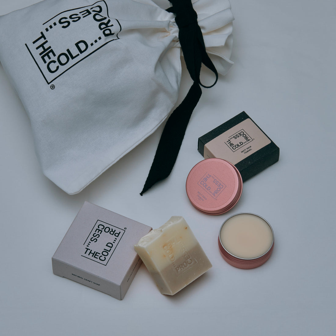 ギフト（マルチバーム ツバキ＋HAND ゴートミルク&amp;ペアー）