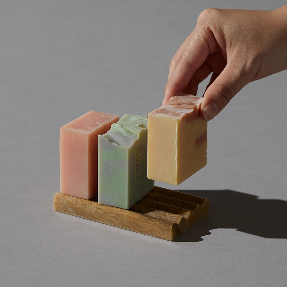 Soap dish, woody marble (L)